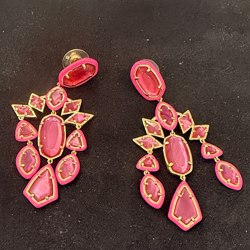 NWOT Kendra Scott Greta  Pink and Gold Statement Earrings